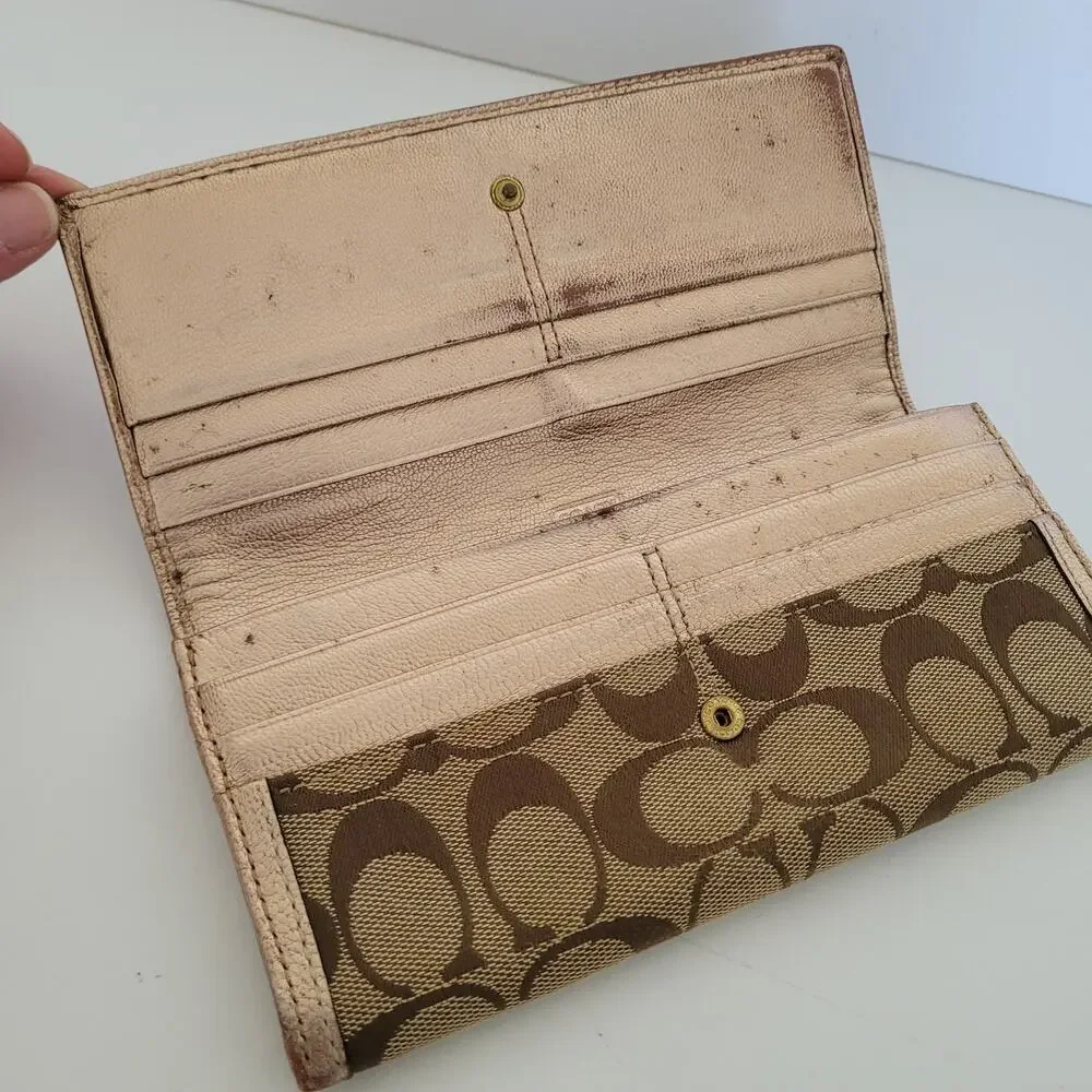 Coach Wallet Envelope Beige Rose Pink Gold Large Signature Canvas Leather‎ Logo